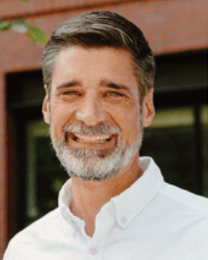 Ian Hassell headshot